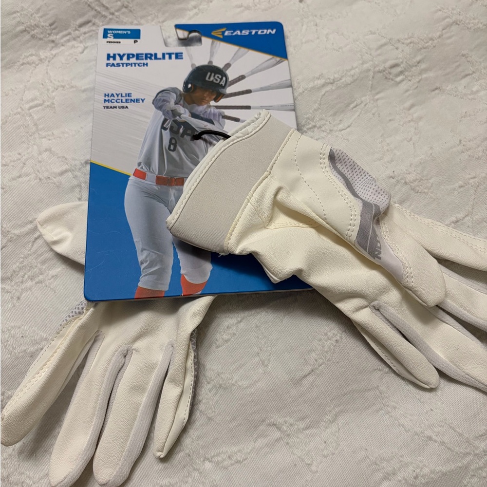 Easton Hyperlite Fastpitch Glove in White and Silver